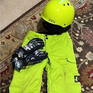 Kids ski gear